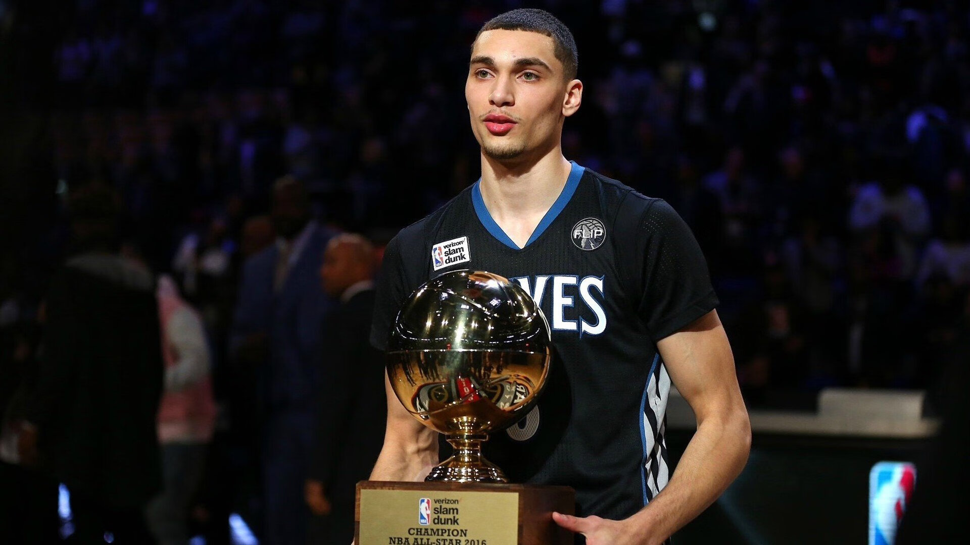 职业联赛引入赛事演示官制度提升球迷理解度，什么叫职业联赛